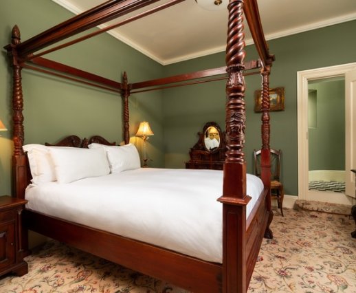 Killeavy Castle Gillespie Guestroom